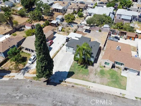 1046 Scenic Dr, San Bernardino, CA 92408