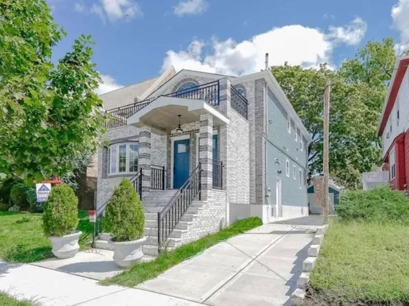 15941 98th St #2, Howard Beach, NY 11414