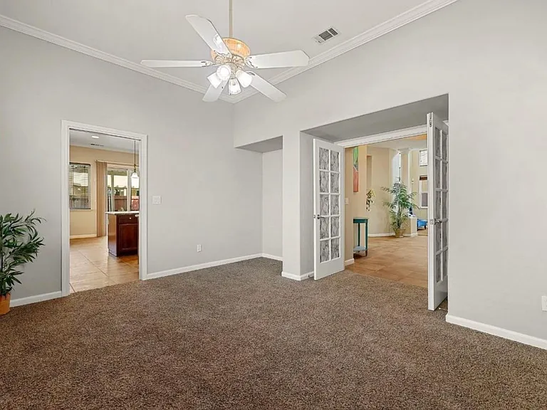 2090 Wisteria Pl — Photo 24