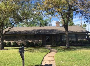 2302 Lange St, Greenville, TX 75402