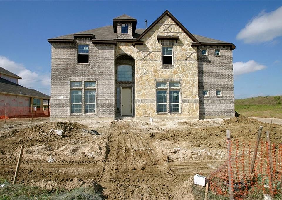 1st image of 2094 Menominee Dr