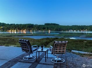 730 E North Bay Rd, Allyn, WA 98524