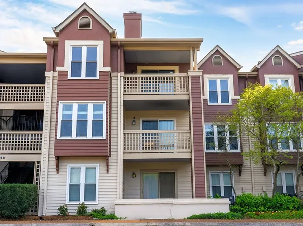 242 Hillsboro Pl, Nashville, TN 37215