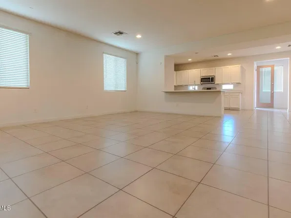 6336 W Warner St, Phoenix, AZ 85043