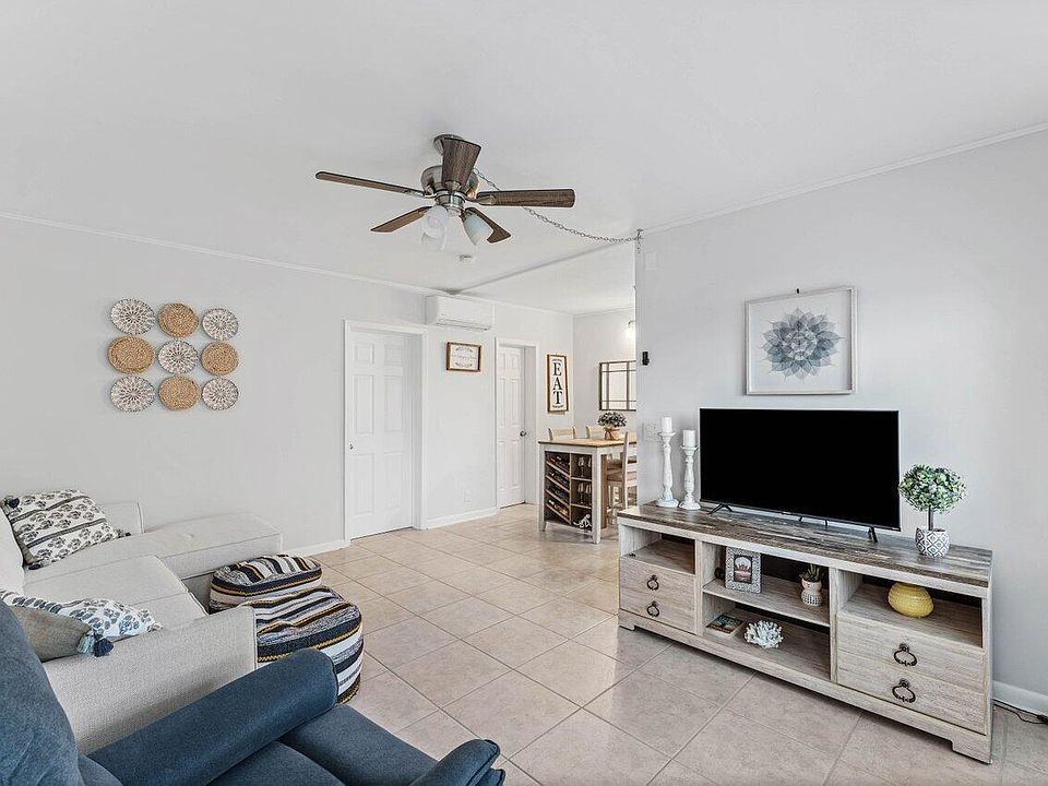1st image of 11 SW 4th Avenue Unit 6