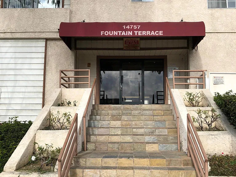 Fountain Terrace Apartments — Photo 10