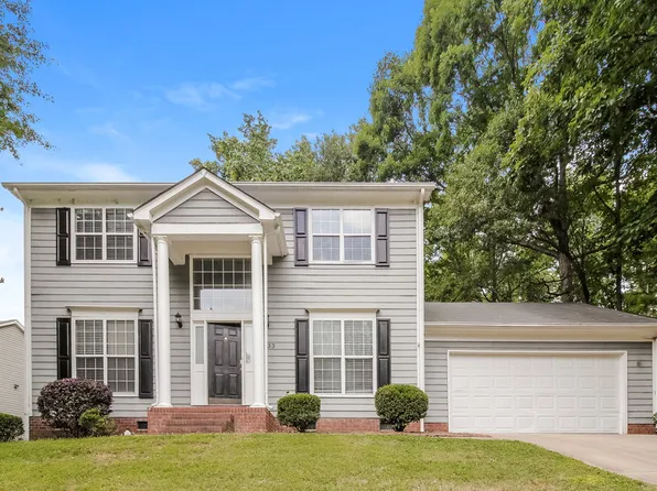 8433 Woodford Bridge Dr, Charlotte, NC 28216