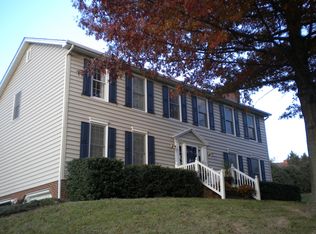 5242 Ranchcrest Dr, Roanoke, VA 24018