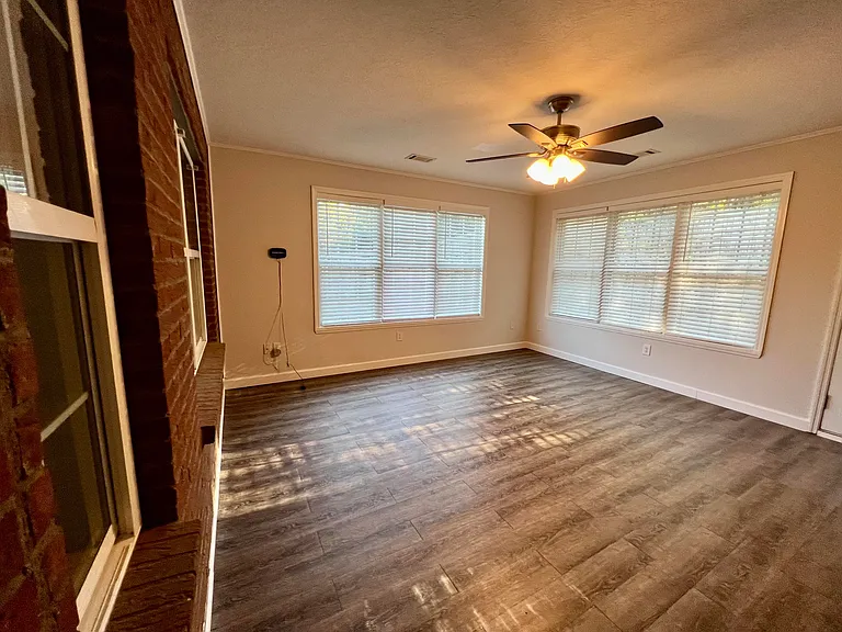 707 Porter Ln — Photo 26