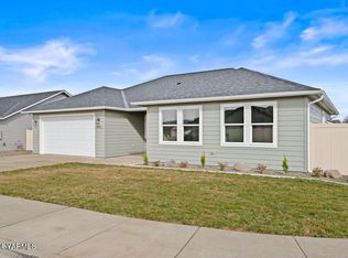 2005 S 61st Ave, Yakima, WA 98903