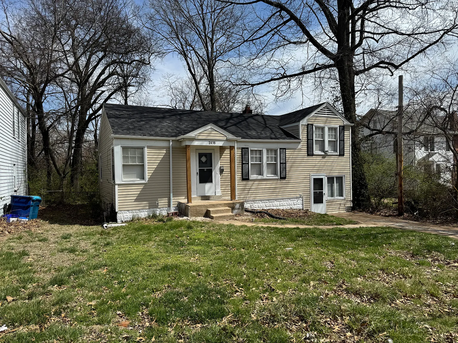 4 bed, 1326 sqft, $1,250 — Photo 1
