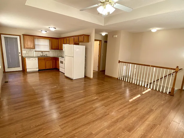 Mission Road - Harrisonville - 902 — Photo 1