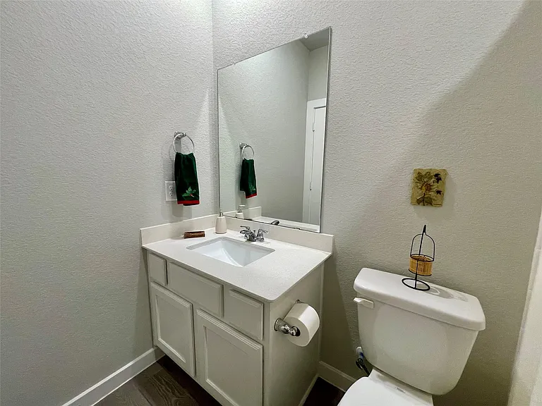 4334 Hemlock Grove Ln — Photo 9