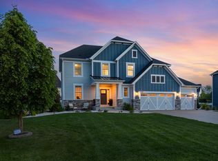 16563 Beverly Dr, Eden Prairie, MN 55347