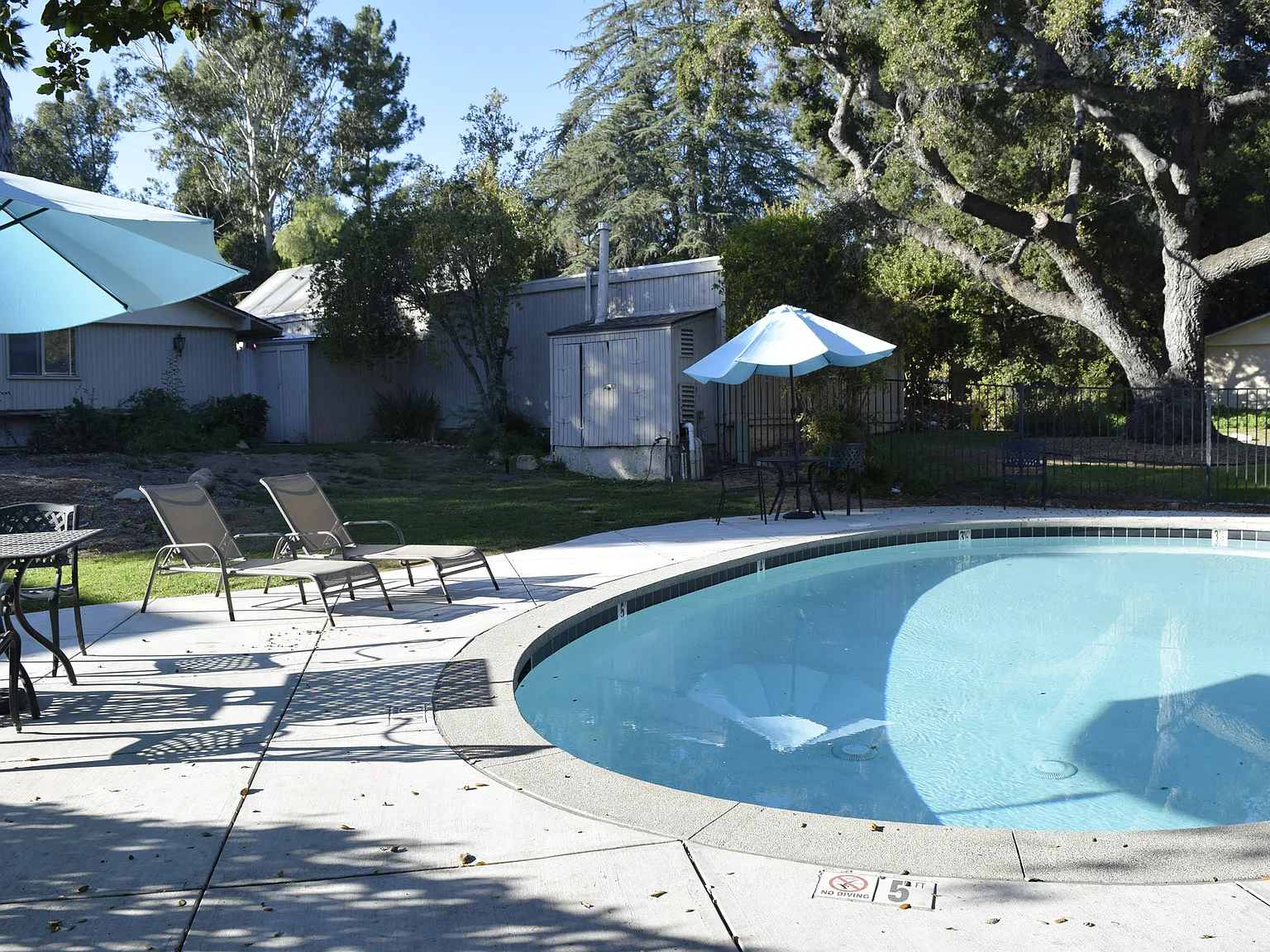 Ojai Gardens Apartments (Resort Apartments L.L.C.) — Photo 2