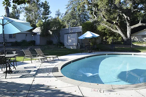 Ojai Gardens Apartments (Resort Apartments L.L.C.) Photo 1