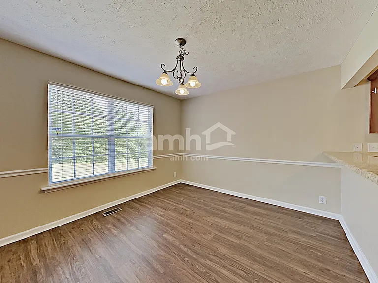 2053 Leefield Dr — Photo 9