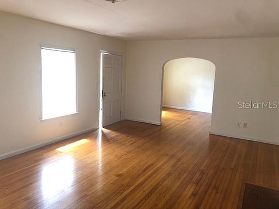 3rd image of 910 N Glenwood Ave