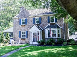 600 Foxcroft Rd, Elkins Park, PA 19027