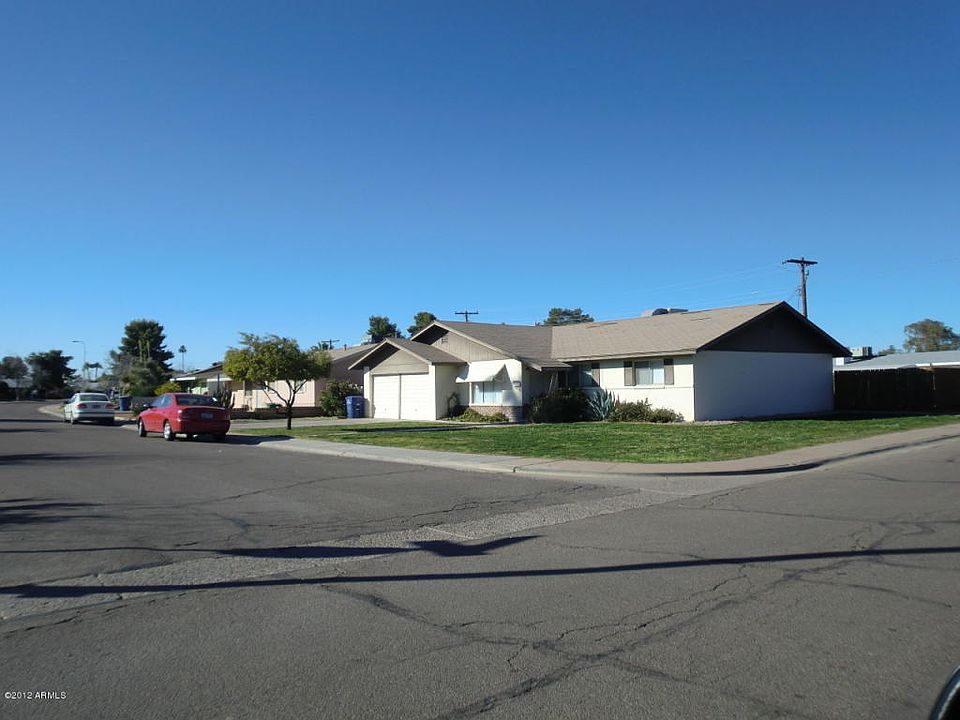 1st image of 556 E Pebble Beach Dr