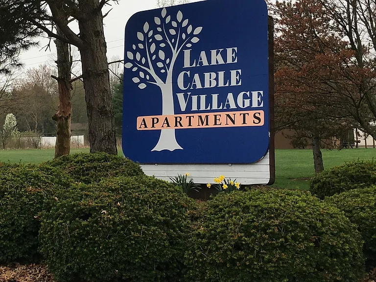 Lake Cable Village Apartments — Photo 6
