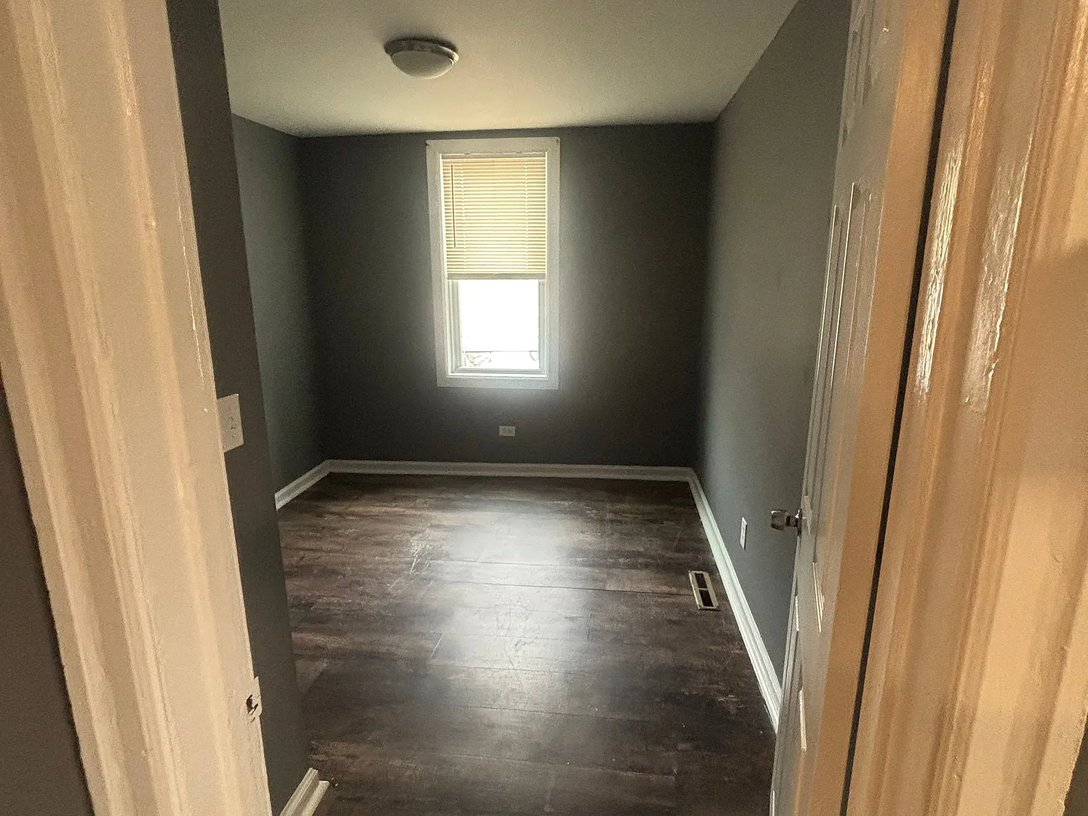 2 bed, 1.0 bath, $1,650 — Photo 3