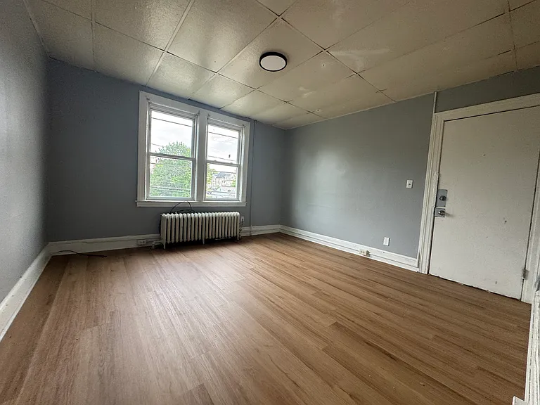14 Standish St #2E — Photo 8