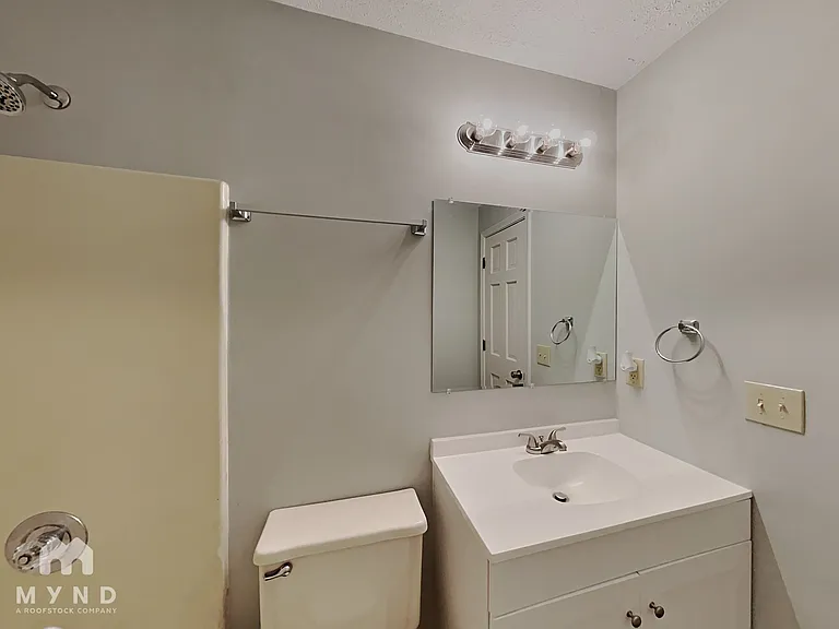 1186 Bay Ridge Dr — Photo 17