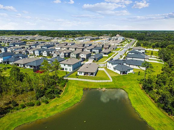 4th image of 9571 Little Bluestem Dr