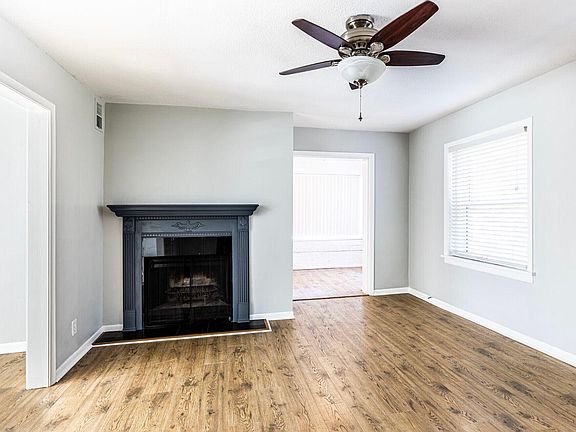3rd image of 1019 W 38th St #3