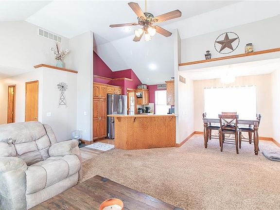 4th image of 551 NW 1381st Rd