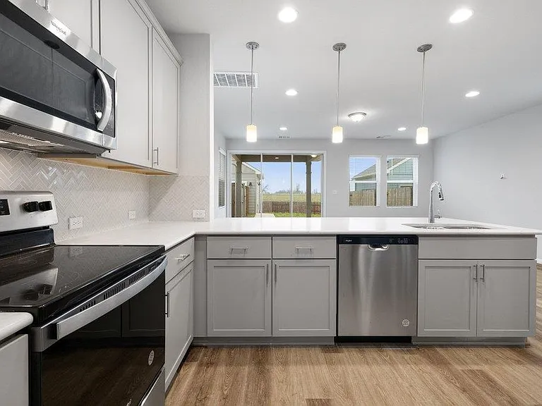 303 Elm Branch Trl — Photo 16