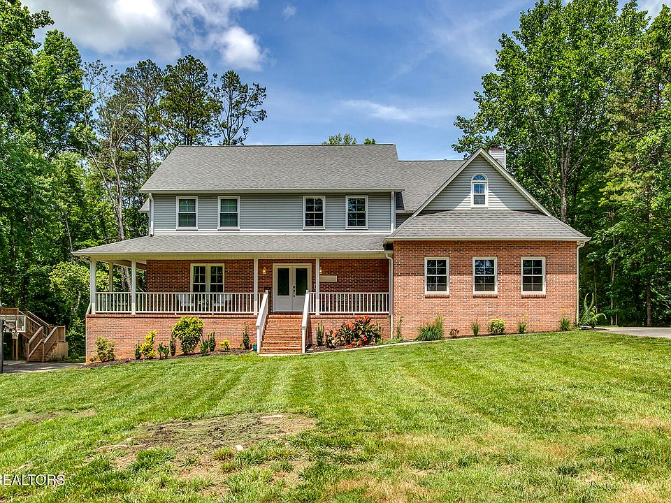 1st image of 415 Shaw Ferry Ln