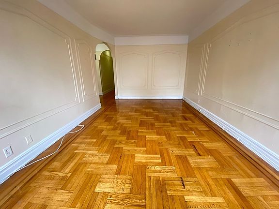 4th image of 45-32 44th St #5O