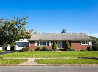 1510 Lafayette Pkwy, Williamsport, PA 17701