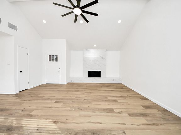 4th image of 3305 Avenue R