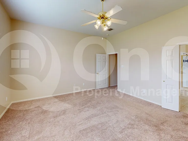4800 Rum St — Photo 7