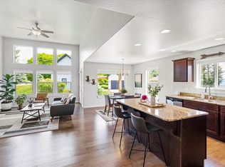 19 Crossbuck Trl, Bigfork, MT 59911