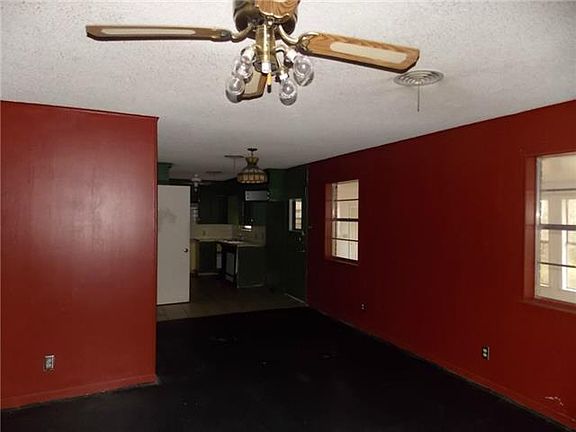 2nd image of 912 Penrod Dr