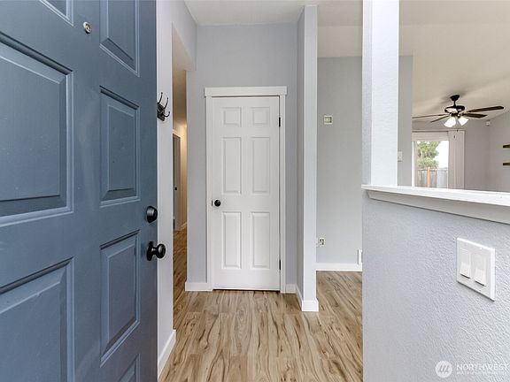 3rd image of 713 136th Street S