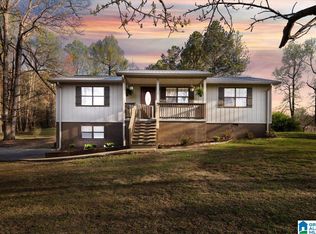 526 Lake Dr, Blountsville, AL 35031