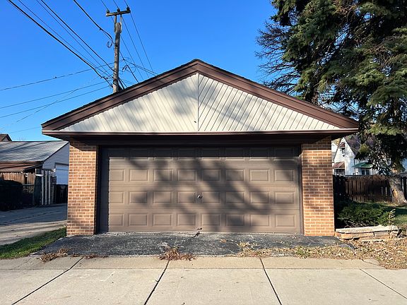 5th image of 4458 S Komensky Ave
