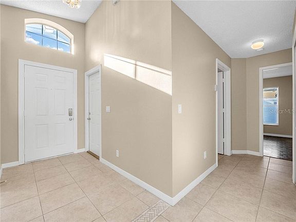 3rd image of 932 River Wind Ave