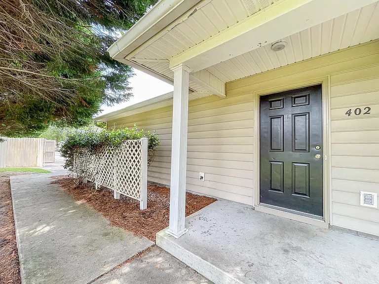 Wyngrove Apartments — Photo 13