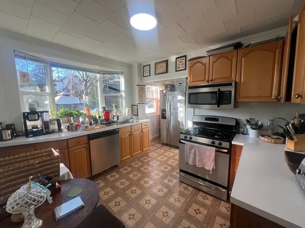 10 Townsend Rd #1A, Belmont, MA 02478