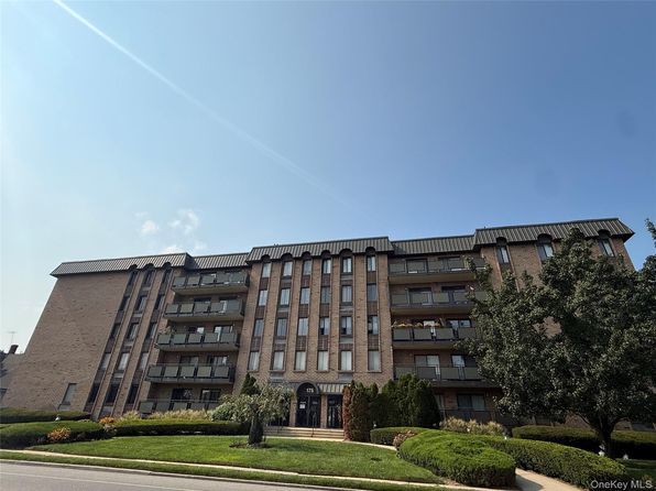 175 Maple Ave APT 4H