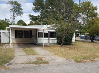 7139 Oak Park Dr, Richland Hills, TX 76118