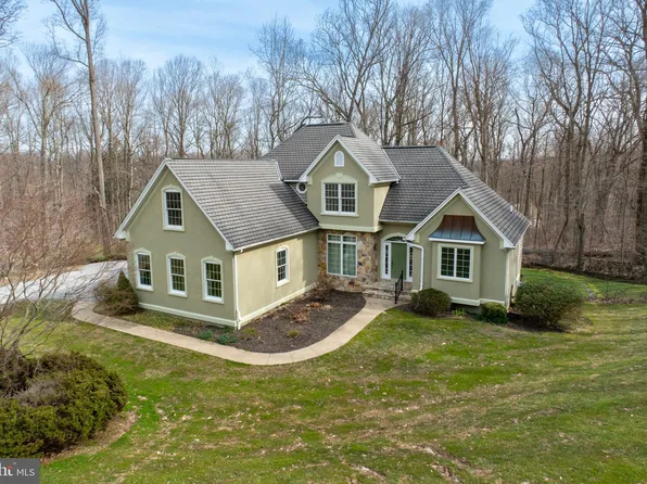 15 Ryan Ln, Honey Brook, PA 19344