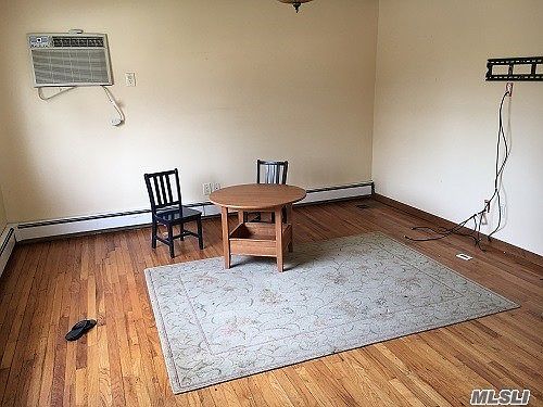 5th image of 432 Roosevelt Ave