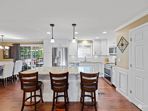 5th image of 922 Olympia Drive